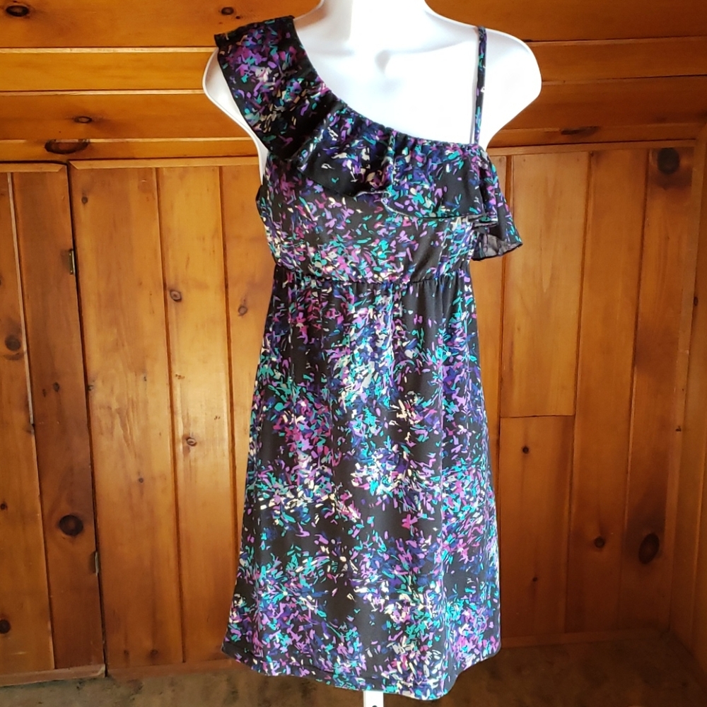 Ruffled one-shoulder dress